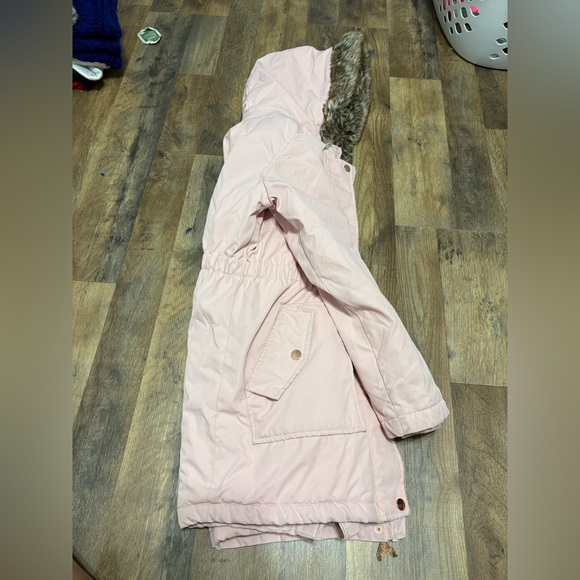 ✨ Girls Pink Faux Fur Hooded Parka | Size 10/12 Warm Winter Coat ✨ - Picture 3 of 13